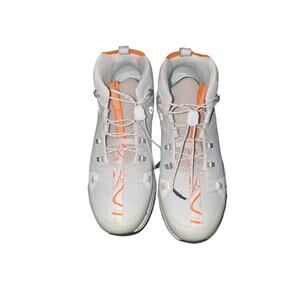 Women’s size 10 ON Cloudtrax